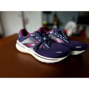 Women Brooks Adrenaline GTS 8.5 Pre Owned